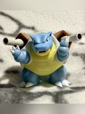 Pokémon Blastoise Battle Feature 4.5” Articulated Figure